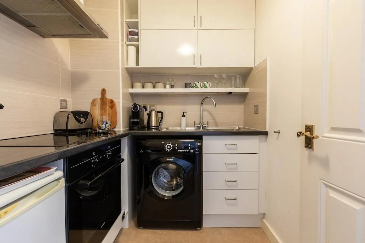 Pierrepont Street - Most Central Location - Charming 1-Bed Apartment 바스 영국